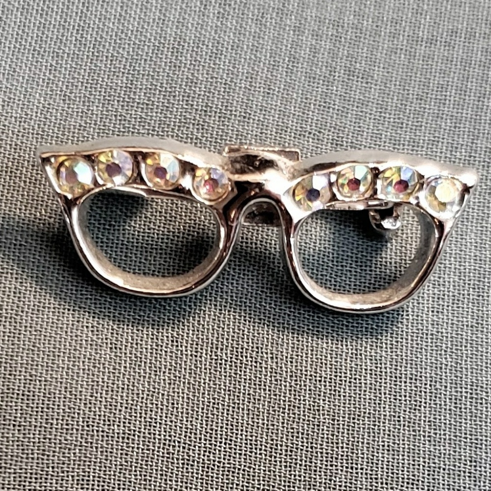 VTG Silver Tone & Rhinestone Eyeglasses Brooch
